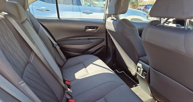Toyota Corolla cena 104900 przebieg: 36641, rok produkcji 2022 z Biała małe 79